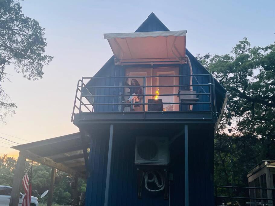 הוילה Bastrop Tiny Disc Golf Retreat מראה חיצוני תמונה