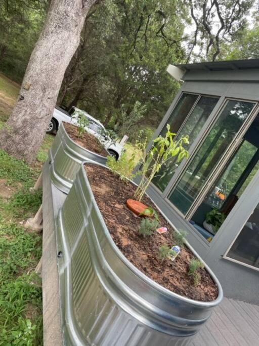 הוילה Bastrop Tiny Disc Golf Retreat מראה חיצוני תמונה